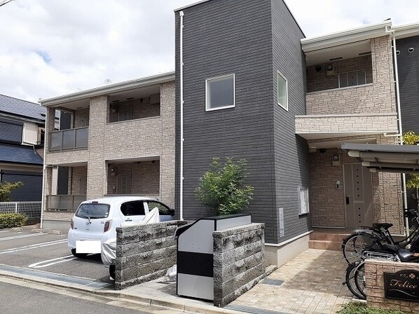 フェリーチェの物件外観写真